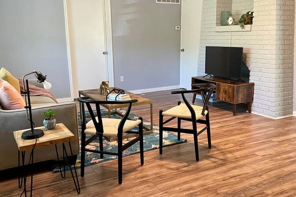 **Min Frm Dwntwn Fort Worth*Modern*Cozy*Townhome** Екстериор снимка